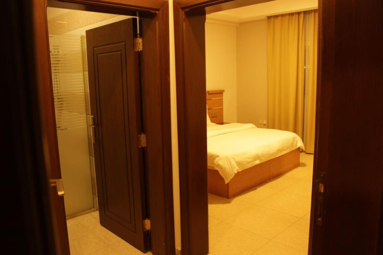 الفخامة الماسية للوحدات السكنية المفروشة Aparthotel Sidi Hamzah Екстериор снимка